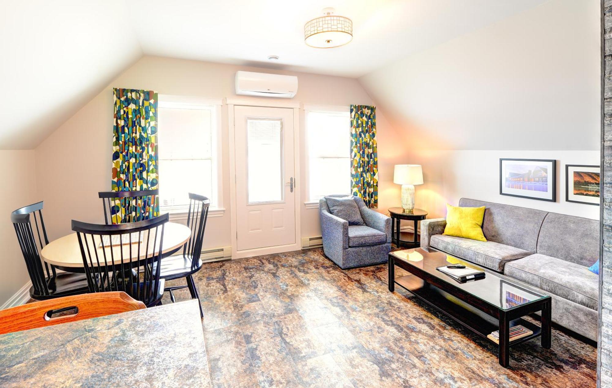 Keltic Quay Hotel Whycocomagh Ngoại thất bức ảnh